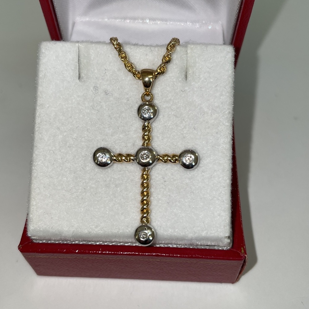 Real 14K Yellow Gold Natural Diamond Bezel Religious Cross Pendant Rope Necklace